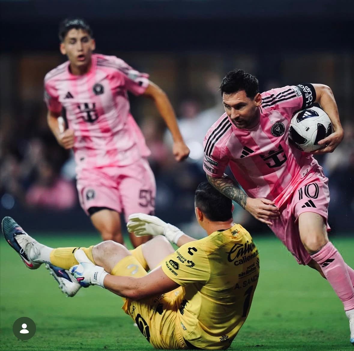 Messi, revulsivo en su regreso tras el Mundial